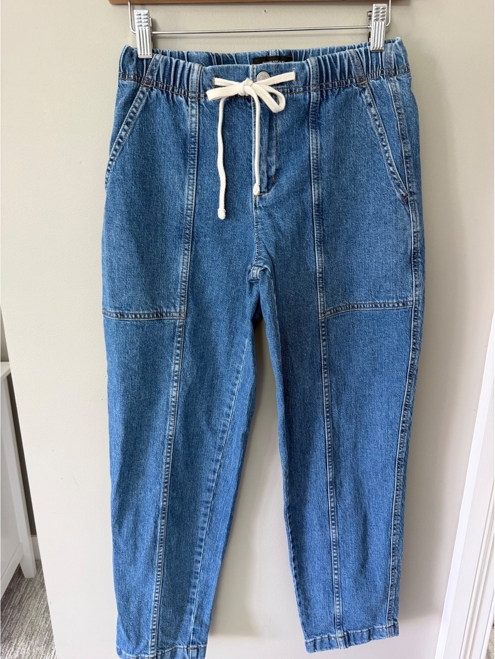 Banana Republic Tapered Mid Rise Jeans